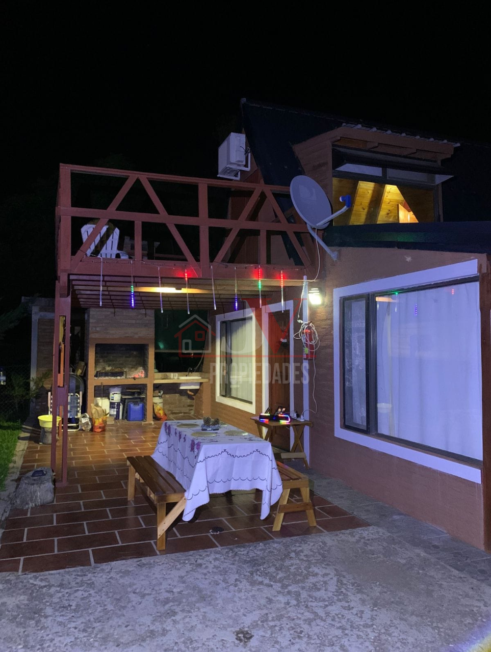 Complejo de 6 cabañas + Casa principal.