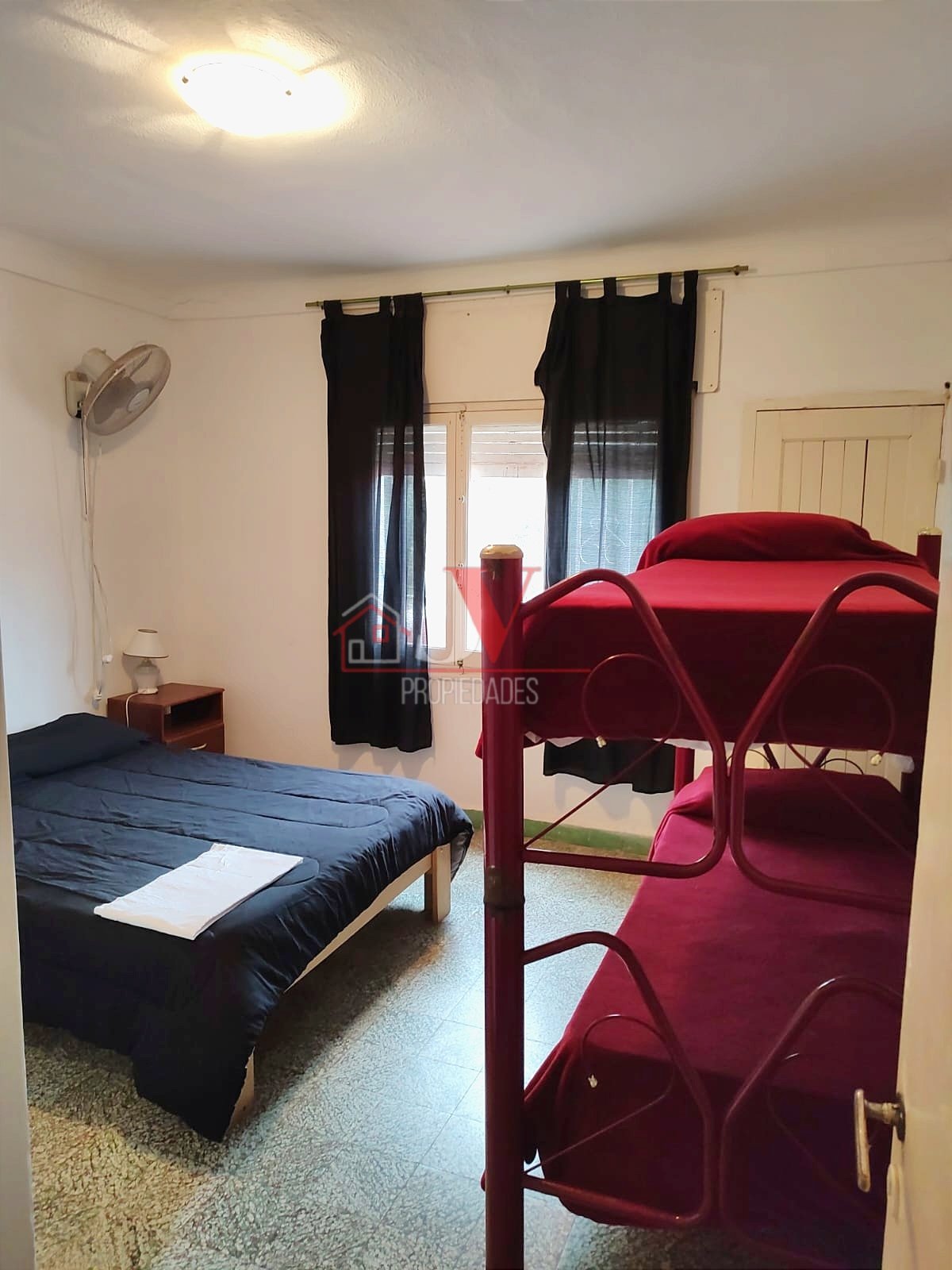 Casa con depto en venta Villa Rumipal