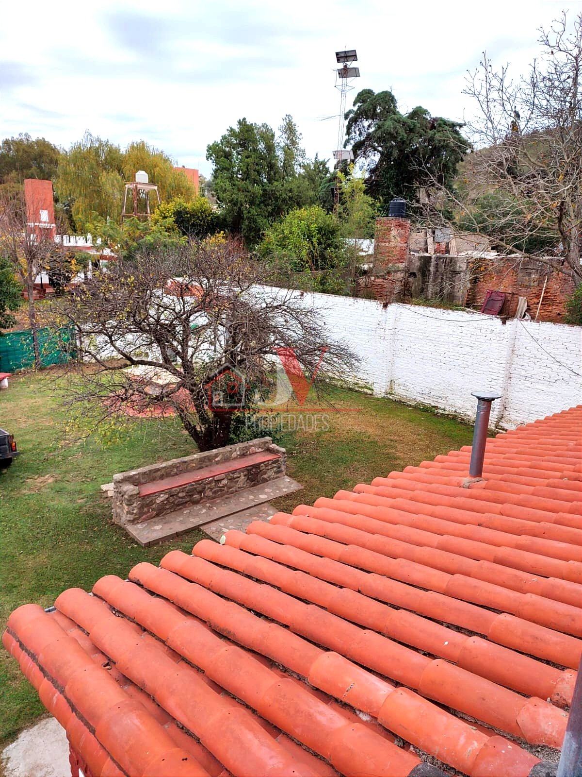 Casa con depto en venta Villa Rumipal