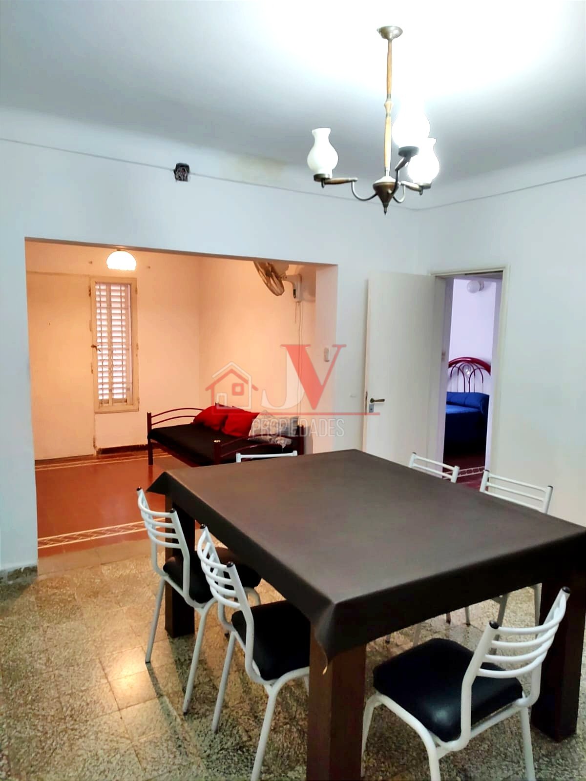 Casa con depto en venta Villa Rumipal